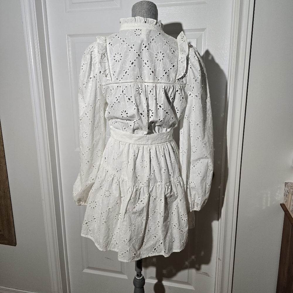 KIVARI eyelet Mini Dress - Picture 4 of 5